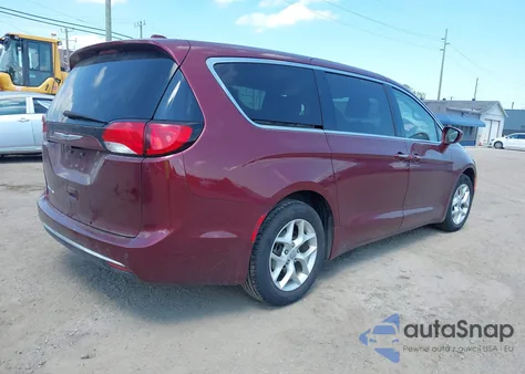 2018 Chrysler Pacifica Touring Plus z USA, uszkodzony, nr VIN 2C4RC1FG2JR150059